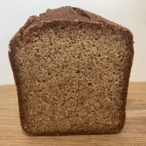 Безглютеновый хлеб из зеленой гречки и пшена, со льном Безглютеновый хлеб из зеленой гречки и пшена, со льном